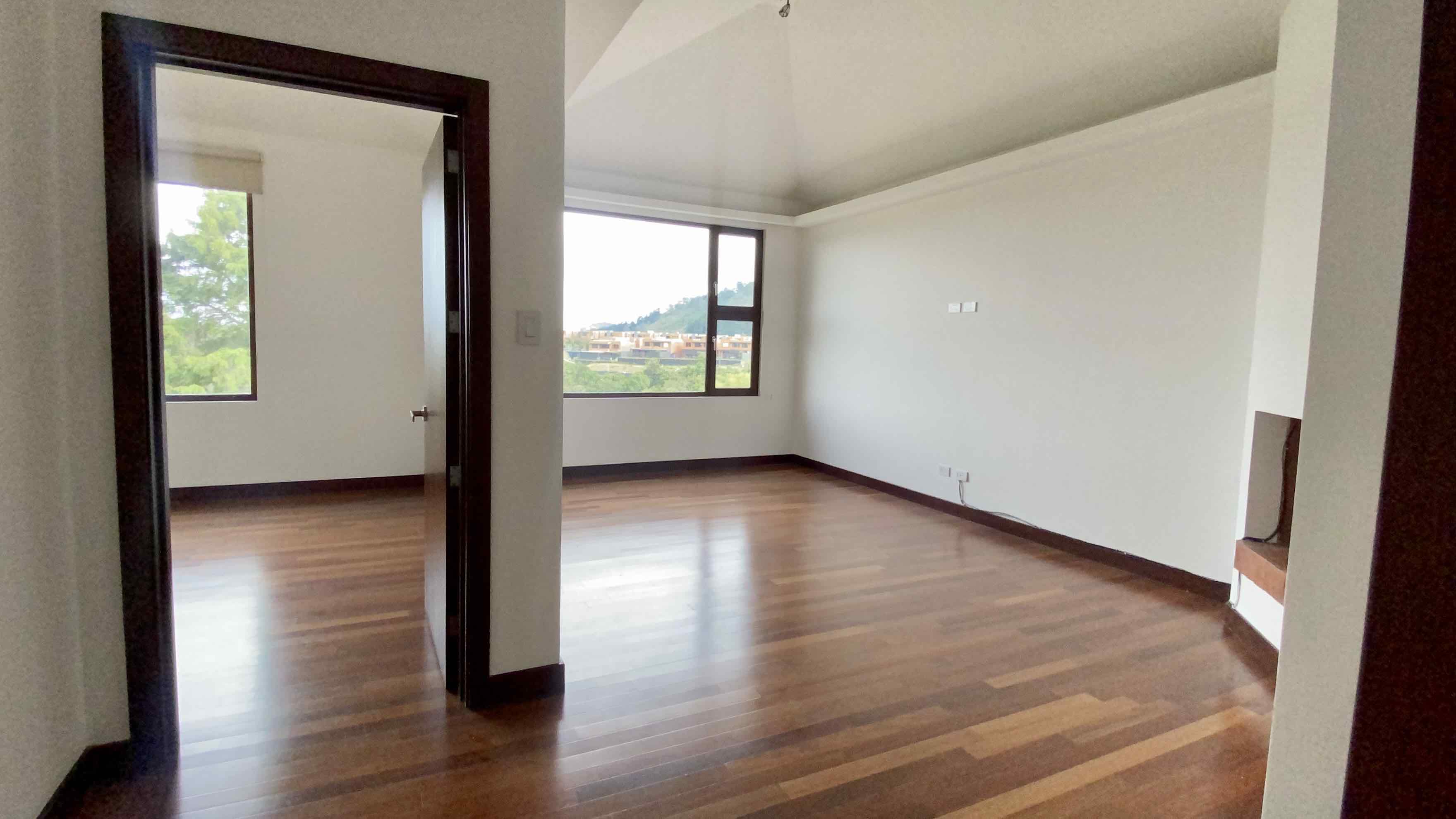Guatemala, 4 Habitaciones Habitaciones, 4 Habitaciones Habitaciones,5 BañoBaño,Casa Residencial,Venta,1152
