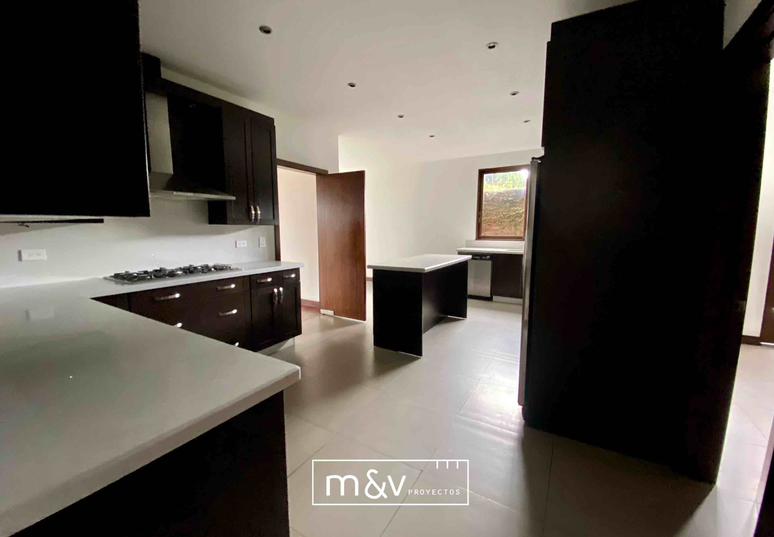 Guatemala, 4 Habitaciones Habitaciones, 4 Habitaciones Habitaciones,5 BañoBaño,Casa Residencial,Venta,1152