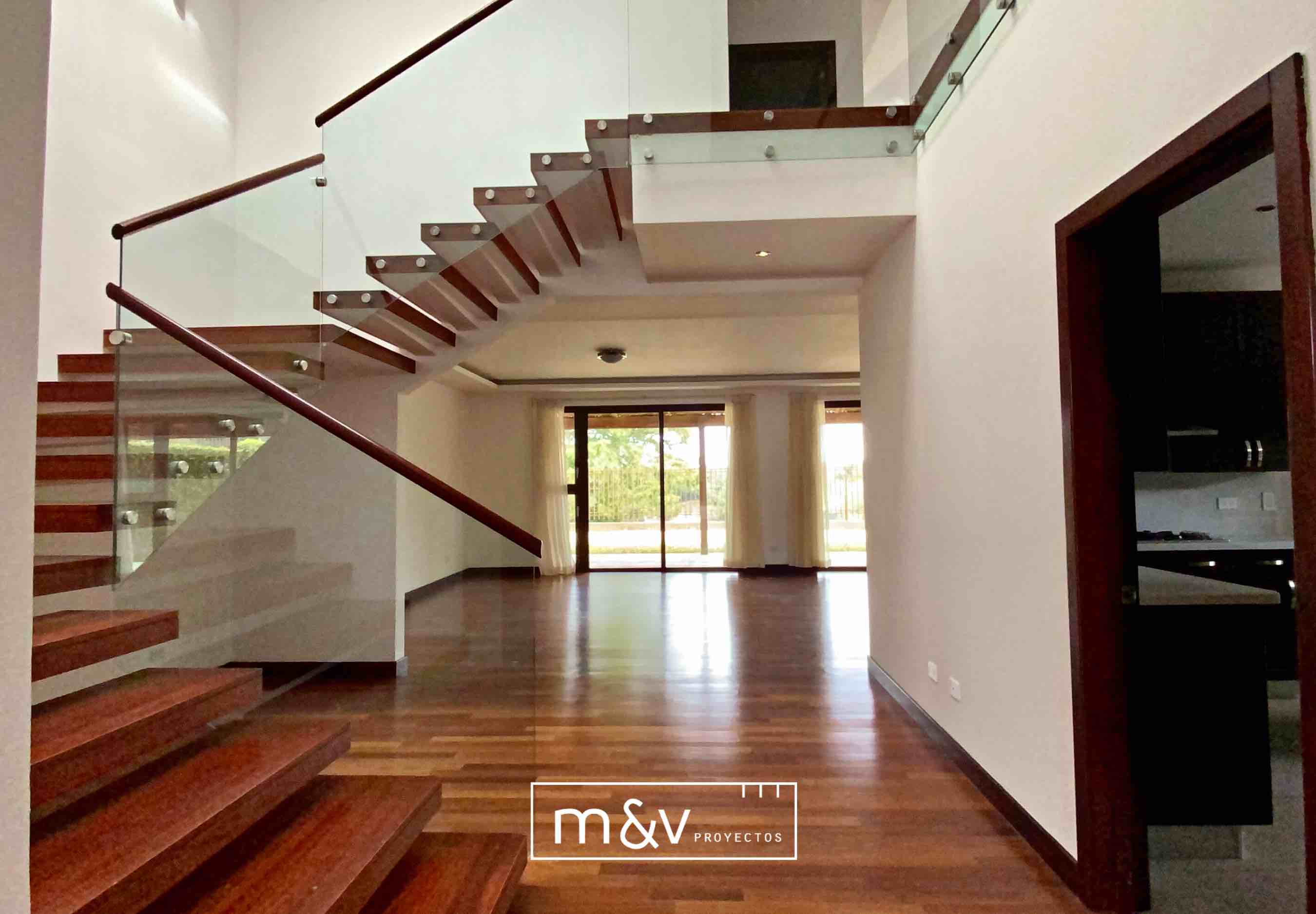 Guatemala, 4 Habitaciones Habitaciones, 4 Habitaciones Habitaciones,5 BañoBaño,Casa Residencial,Venta,1152