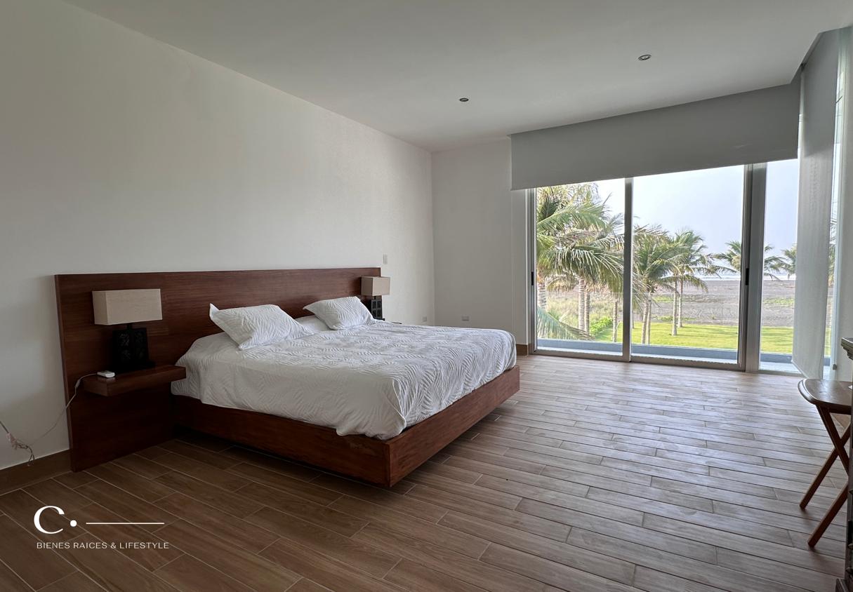 Puerto Quetzal, 6 Habitaciones Habitaciones, 6 Habitaciones Habitaciones,7 BañoBaño,Casa Vacacional,Venta,1323