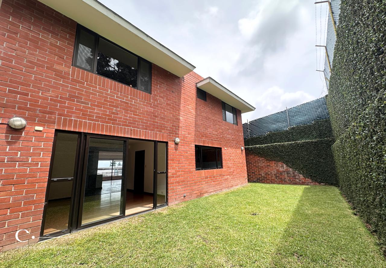 Guatemala, 4 Habitaciones Habitaciones, 4 Habitaciones Habitaciones,4 BañoBaño,Casa Residencial,Renta,1331