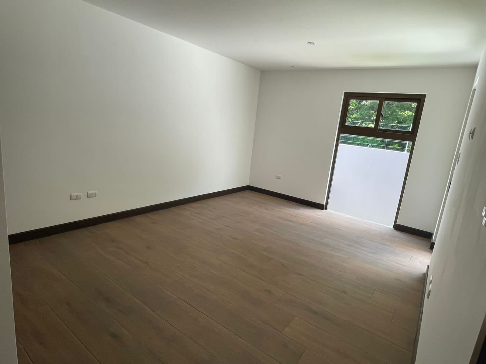 Guatemala, 4 Habitaciones Habitaciones, 4 Habitaciones Habitaciones,2 BañoBaño,Casa Residencial,Venta,1084